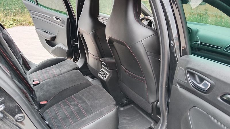 Renault Mégane (2019) Rs - fotka 15 z 19