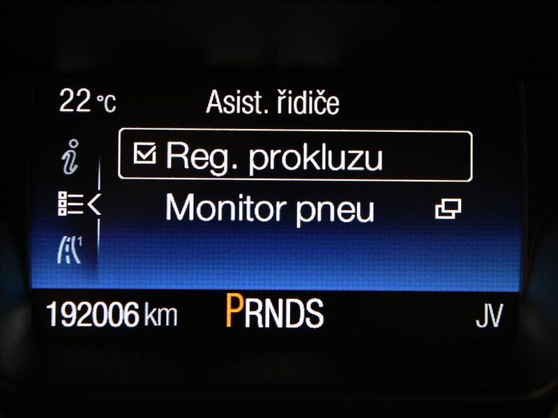 Ford Kuga 2,0 EBlue 132kW AT AWD ST-Line - fotka 14 z 26