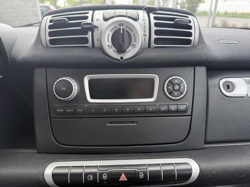 Smart Fortwo (2011) Automat, Alu, Panorama, Benzin - fotka 12 z 15