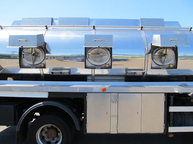 Iveco (2005) Eurocargo ML 150E21 cisterna - fotka 24 z 37