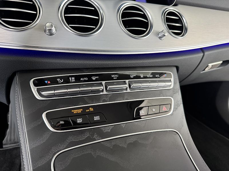 Mercedes-Benz Třídy E 300e 235kW*Webasto*Tažné*DPH - fotka 25 z 41