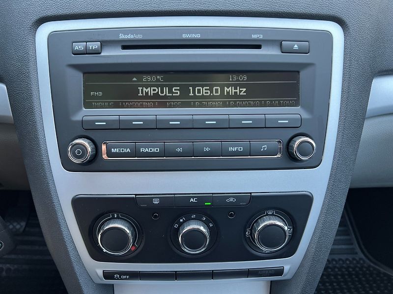 Škoda Octavia (2011) 1.2TSi 77kW! ČR! 2 sady kol! - fotka 16 z 30