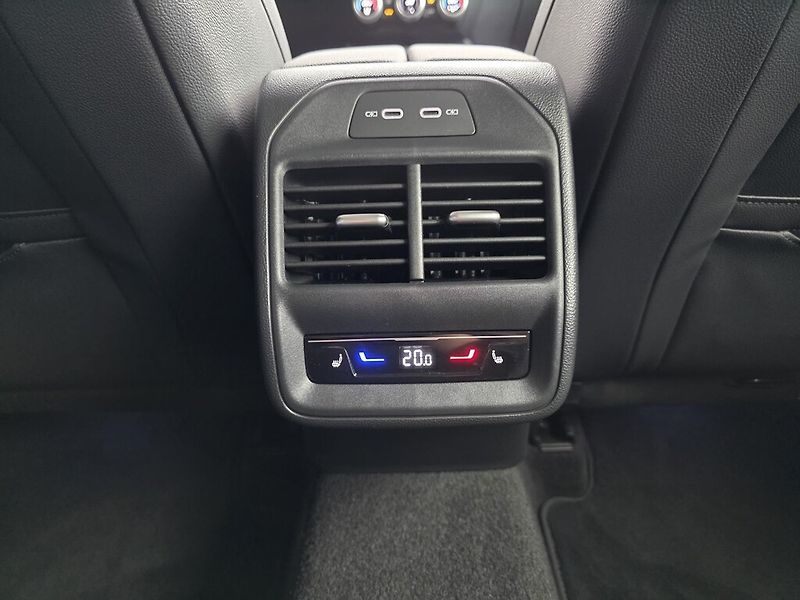 Škoda Superb Combi DSG 4M 2,0TDi 142kW L&K - fotka 27 z 28