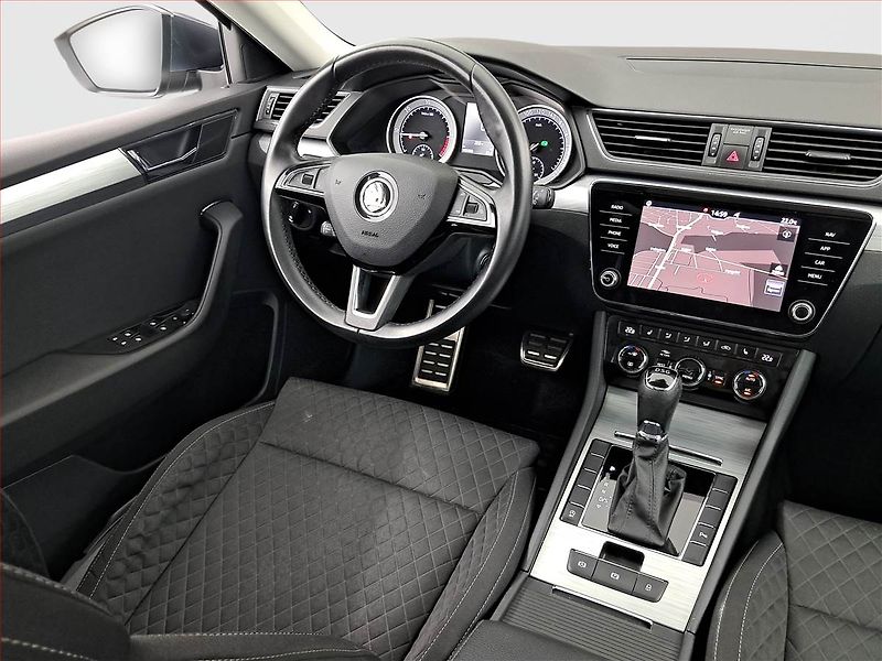 Škoda Superb (2019) 2.0 TDI - fotka 7 z 19