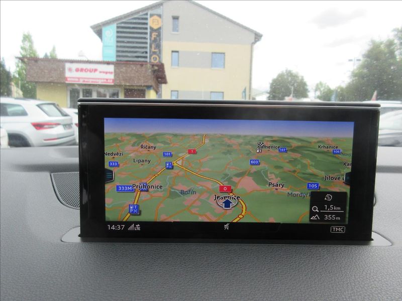 Audi Q7 3,0 TDI quattro Tiptronic Top - fotka 12 z 19