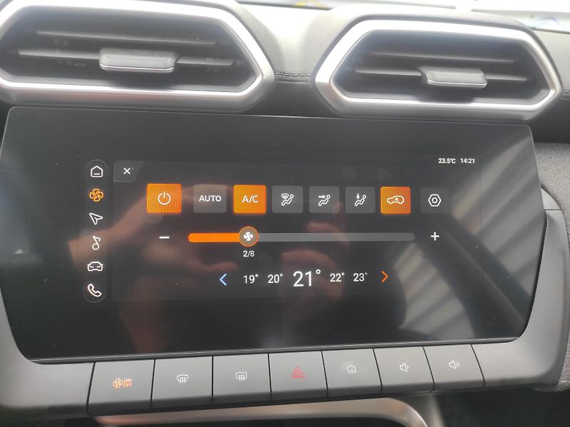 MG ZS 1,5 145kW Hybrid+ Essent AT TZ - fotka 22 z 41