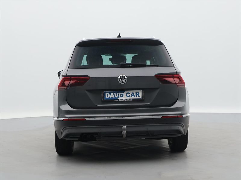 Volkswagen Tiguan 2,0 TDI Highline 4x4 DSG DPH - fotka 5 z 26