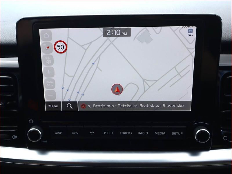 Kia Stonic (2023) 1.0 T-GDI, Automat, Serv.kniha - fotka 13 z 22