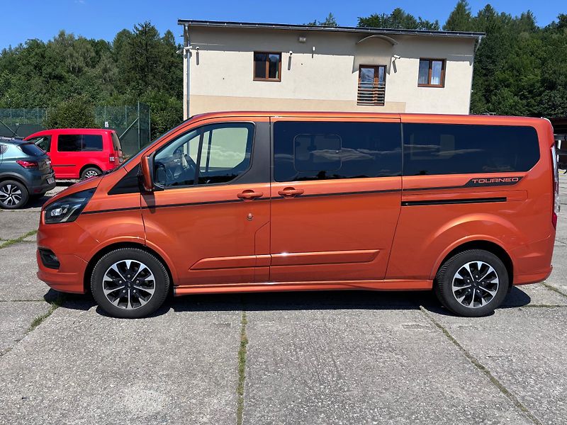 Ford Tourneo Custom (2018) Turneo Custom L2Sport - fotka 3 z 14