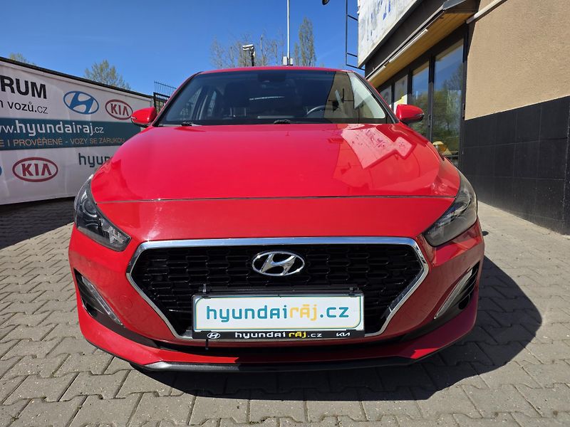 Hyundai i30 1.4-FASTBACK-103KW-NÍZKÉ KM - fotografie inzerátu
