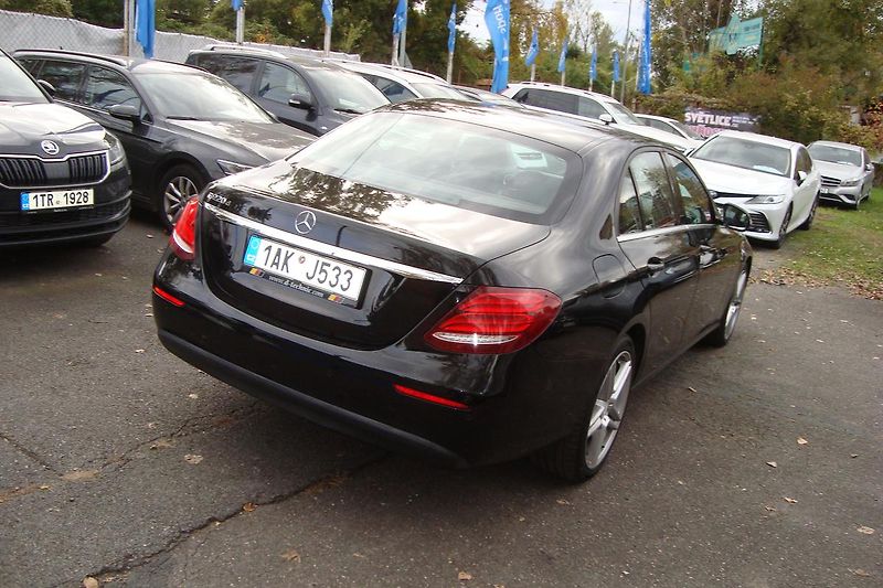 Mercedes-Benz Třídy E (2016) 220 CDi, ČR, Pravidelný servis - fotka 7 z 63