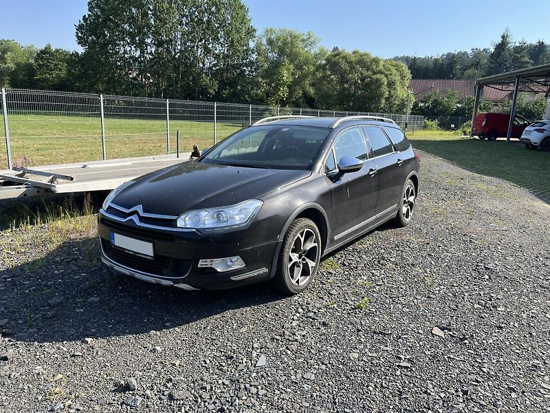 Citroën C5 (2014) 2.2HDi 150kw AT Exclusive  - fotka 1 z 10
