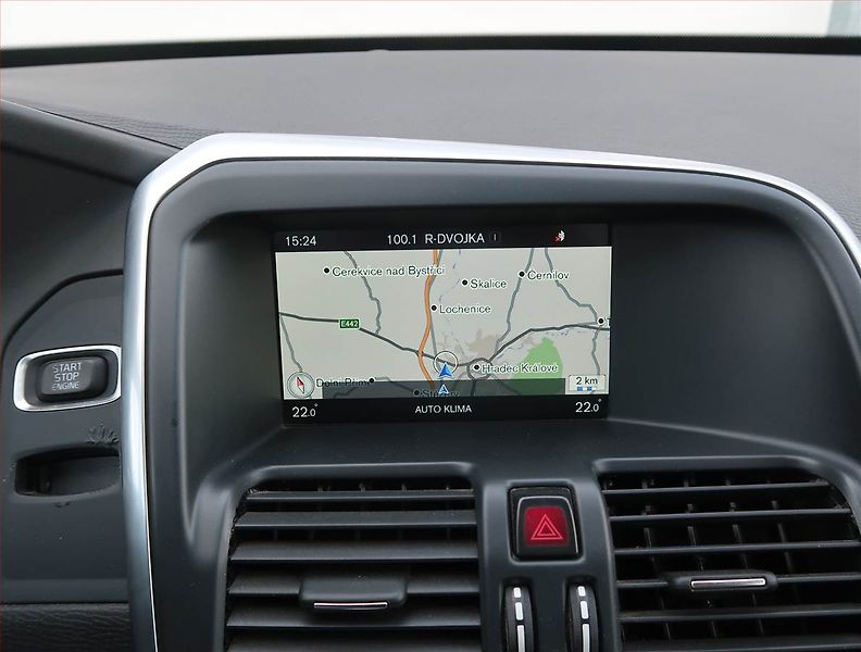 Volvo XC60 (2014) D4, Automat, Serv.kniha, Kůže - fotka 21 z 24