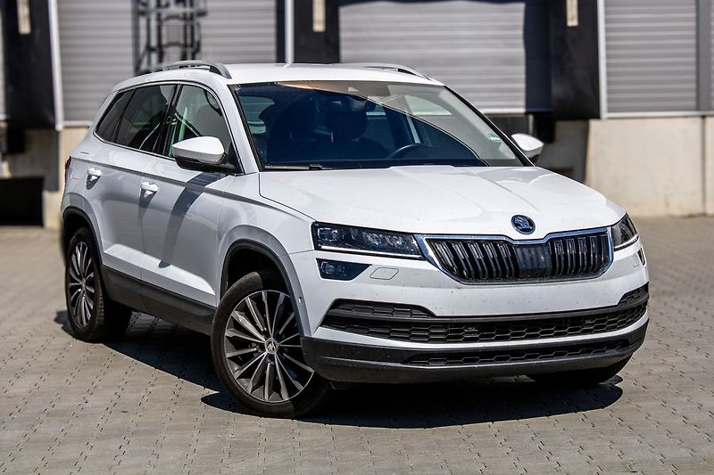 Škoda Karoq 2.0 TDi DSG 4x4 Style Plus Web - fotka 3 z 27