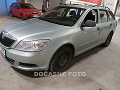 Škoda Octavia (2011) 1.6TDi, AC, el. výbava - fotografie inzerátu