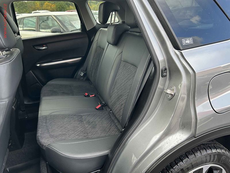 Suzuki Vitara (2019) 1.4 boosterjet 4x4, 1.maj,ČR - fotka 10 z 19
