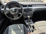 Škoda Superb (2011) 2.0 TDI Serviska Rozvody - náhled 12