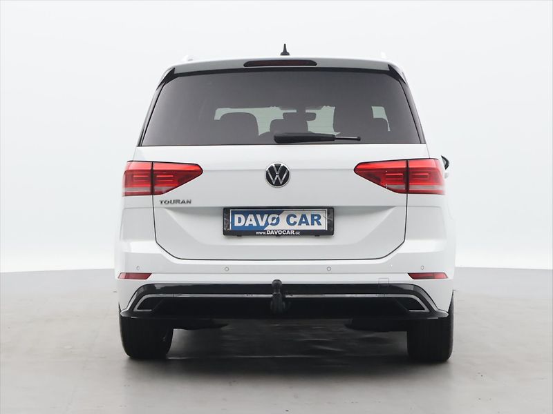 Volkswagen Touran 1,5 TSI 110kW DSG R-line DPH - fotka 6 z 29