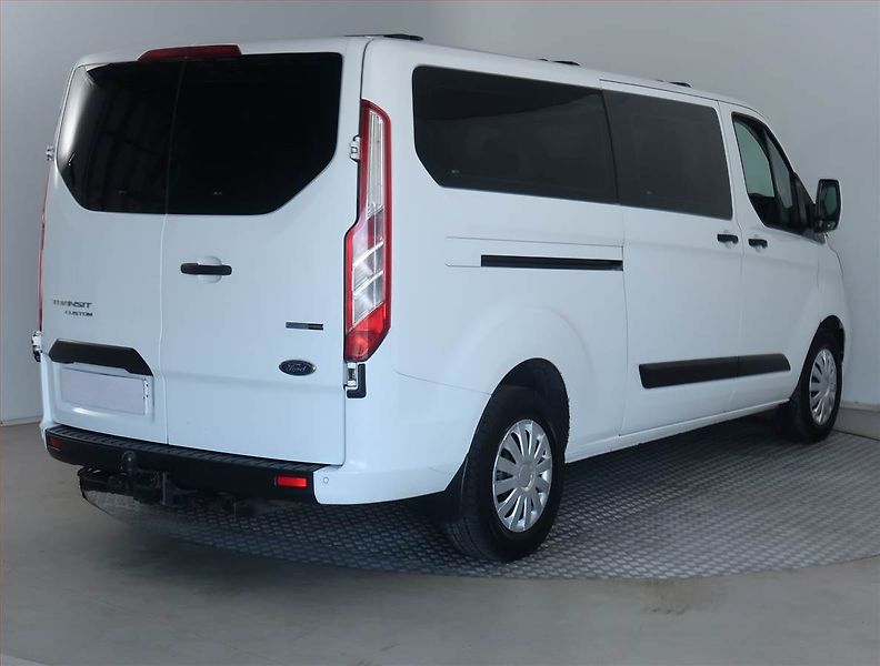 Ford Transit Custom (2020) Trend 2.0 EcoBlue, Bus, 9Míst - fotka 5 z 17