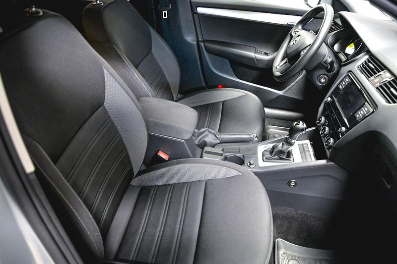 Škoda Octavia (2019) Combi 1.5 Tsi/G-TEC Dsg Ambi - fotka 16 z 33