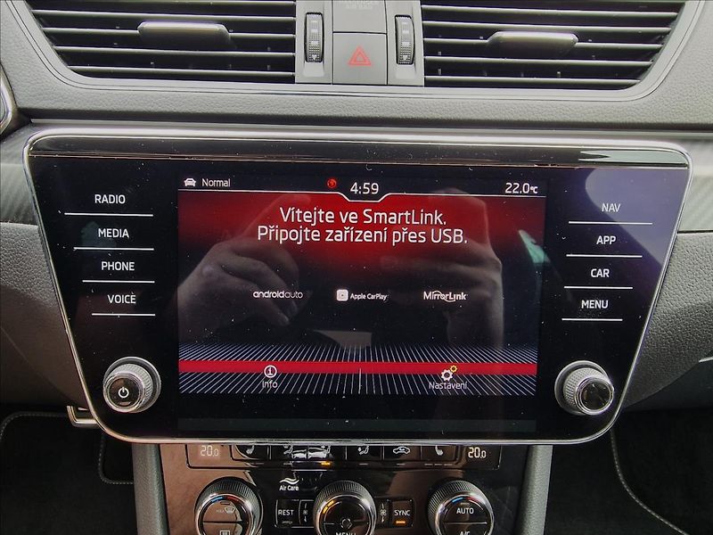 Škoda Superb 2.0TDI 140kW DSG SportLine ,ČR - fotka 28 z 50
