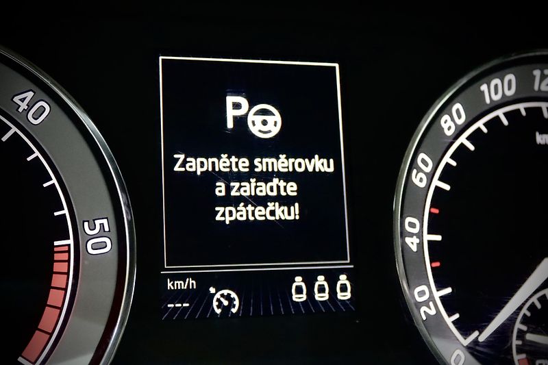 Škoda Superb 3 2.0 TDI 140 kW DSG L&K - fotka 26 z 49
