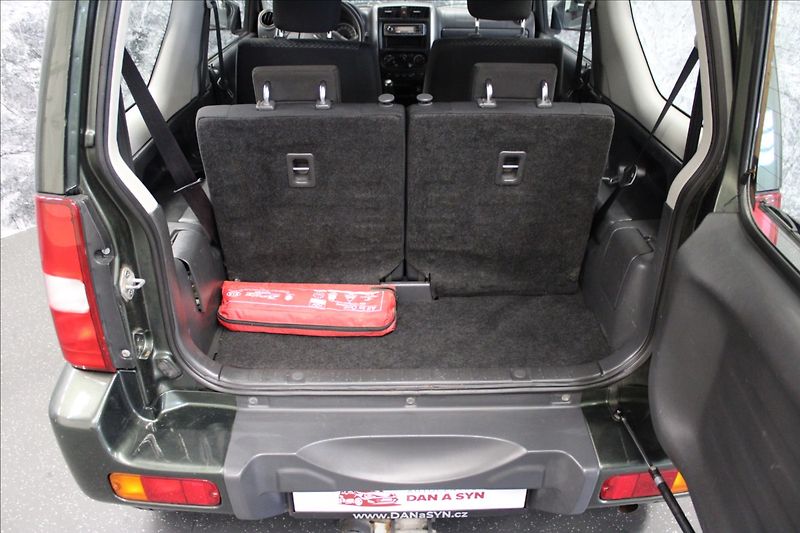 Suzuki Jimny 1,3 i 4x4 tažné, 1.majitel - fotka 6 z 32