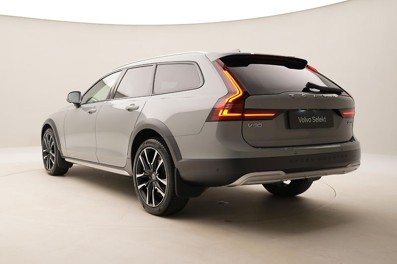 Volvo V90 CC B5 AWD ULTIMATE AUT  - fotka 11 z 66