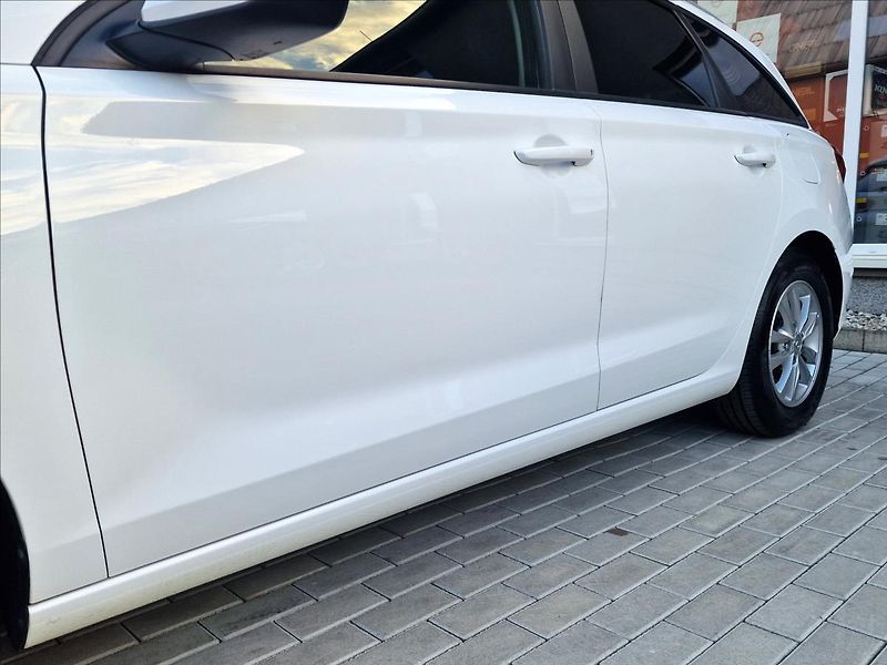 Hyundai i30 1.0 T-GDI Comfort,ČR,1.Maj. - fotka 42 z 50
