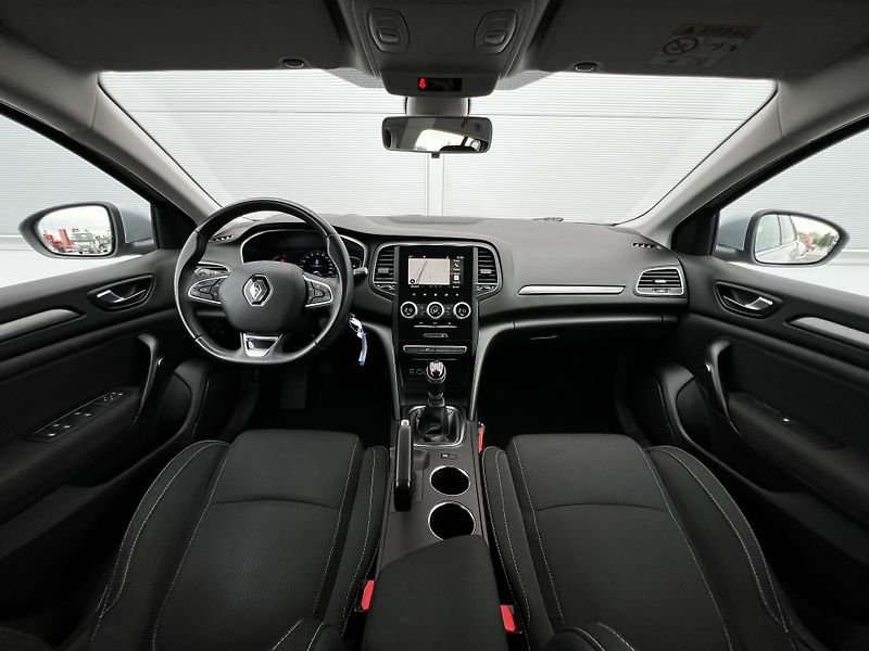 Renault Mégane 1.3TCe 103kW Business DPH - fotka 7 z 21