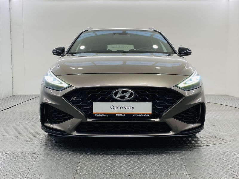 Hyundai i30 1,5 T-GDi 117kW DCT N-Line - fotka 4 z 26