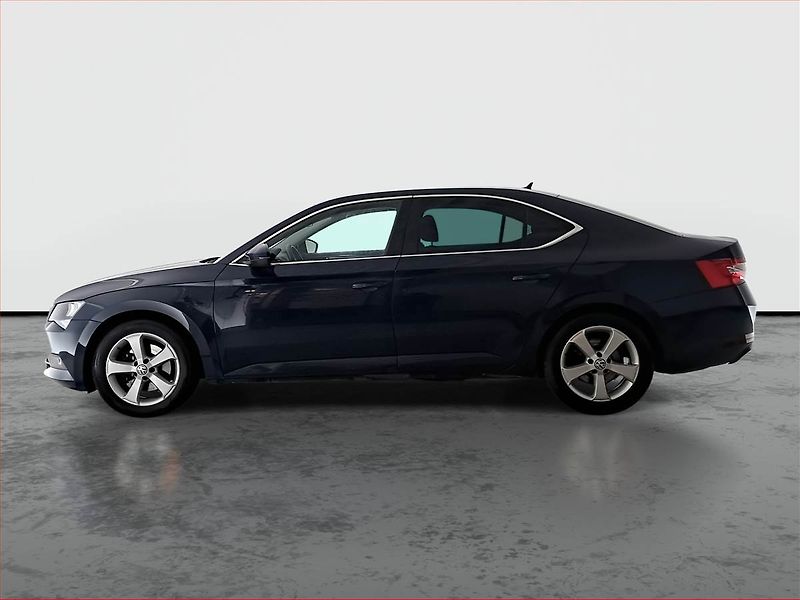Škoda Superb (2016) Ambition 2.0 TDI, Navi - fotka 3 z 16