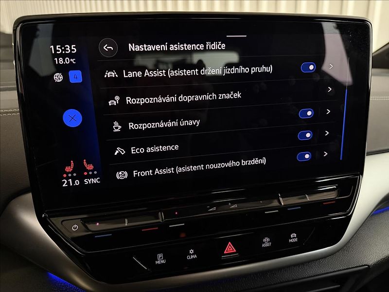 Volkswagen ID.4 ACC MASÁŽE HUD TČ TAŽNÉ 2XALU - fotka 24 z 45