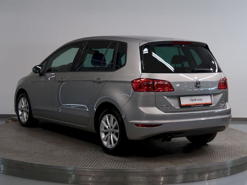 Volkswagen Golf Sportsvan (2016) COMFORTLINE 1.4TSI 92KW DSG - fotka 7 z 36