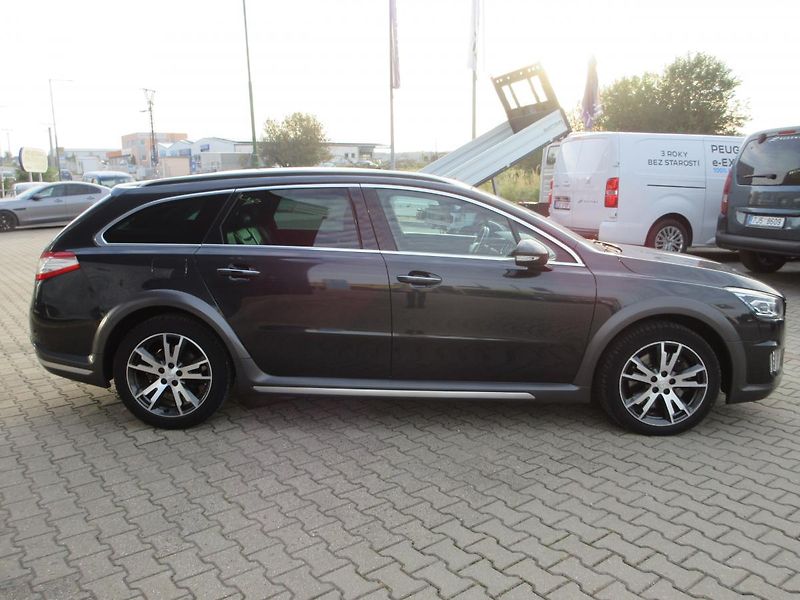 Peugeot 508 (2015) SW RXH 2,0 HDi 180 EAT6 - fotka 11 z 30