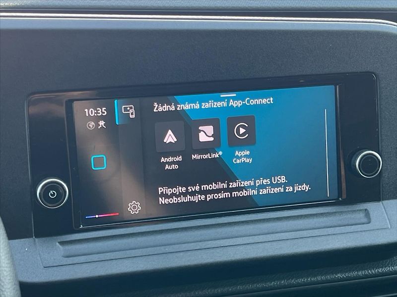 Volkswagen Caddy 2,0 TDi 75kW skříň - fotka 22 z 23