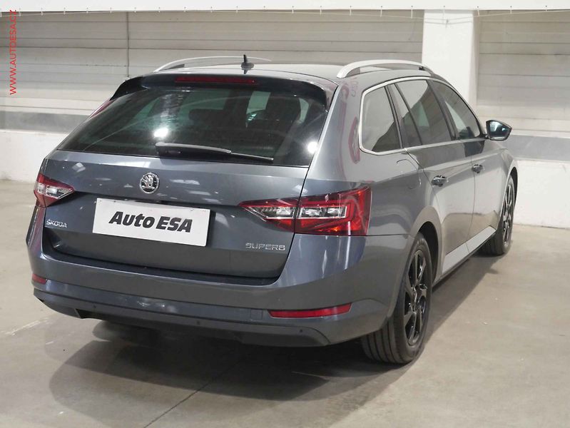 Škoda Superb (2016) 1.6 TDi, Navi, bixen - fotka 6 z 30