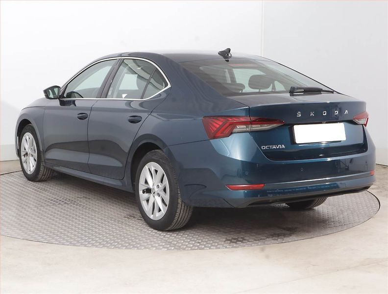 Škoda Octavia (2023) 2.0 TDI - fotka 4 z 16