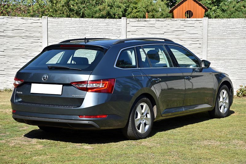 Škoda Superb 2.0 TDi CR,DKLIMA,VÝHŘEV,TEMP - fotka 3 z 50