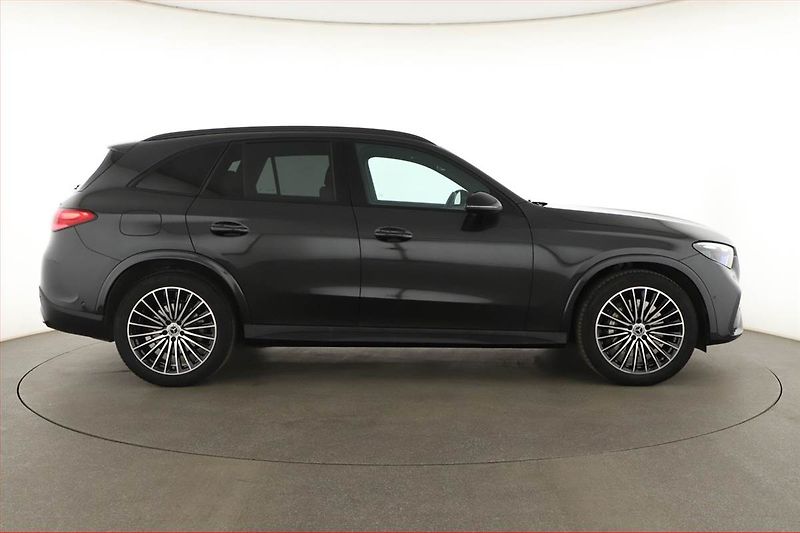 Mercedes-Benz GLC (2025) 220 d 4MATIC - fotka 6 z 21
