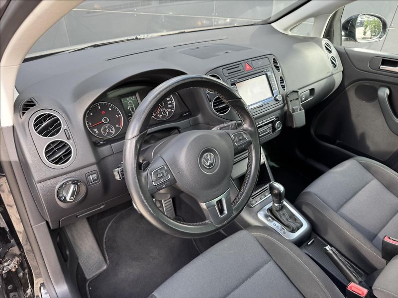 Volkswagen Golf Plus 2,0 TDI 100kW Style DSG - fotka 9 z 36