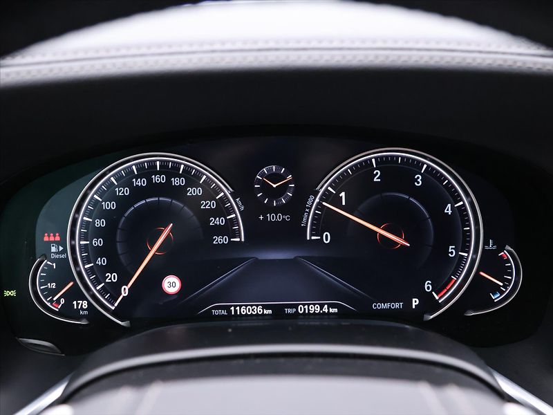 BMW Řada 7 3,0 740d 235kW xDrive LED - fotka 20 z 38