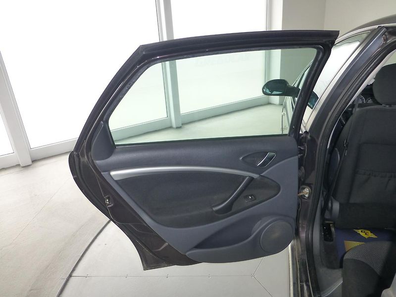 Citroën C5 (2008) 1,6HDI 80KW**DIGIKLIMA**ALU* - fotka 14 z 25