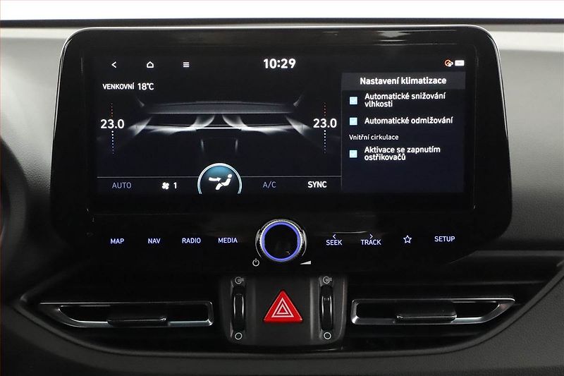 Hyundai i30 (2025) 1.0 T-GDI, N-LINE, DPH - fotka 13 z 17