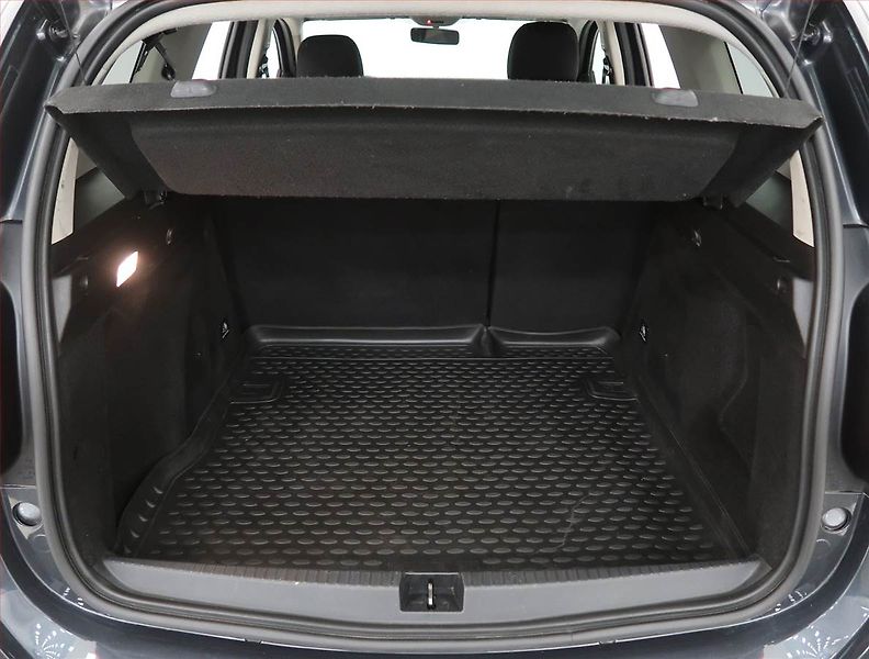 Dacia Duster (2021) Prestige 1.3 TCe, Serv.kniha - fotka 14 z 22