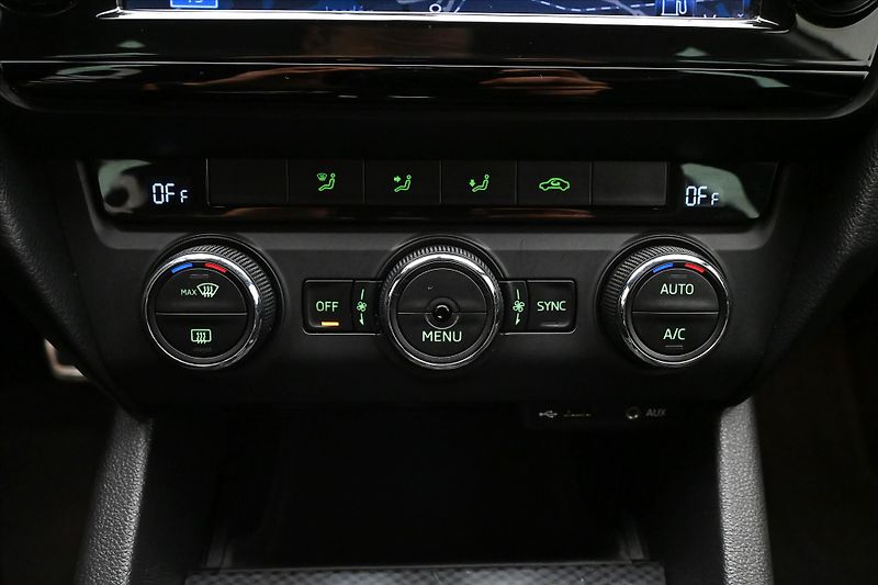 Škoda Octavia 2,0 TDI 135kW RS Záruka až 5 l - fotka 20 z 30