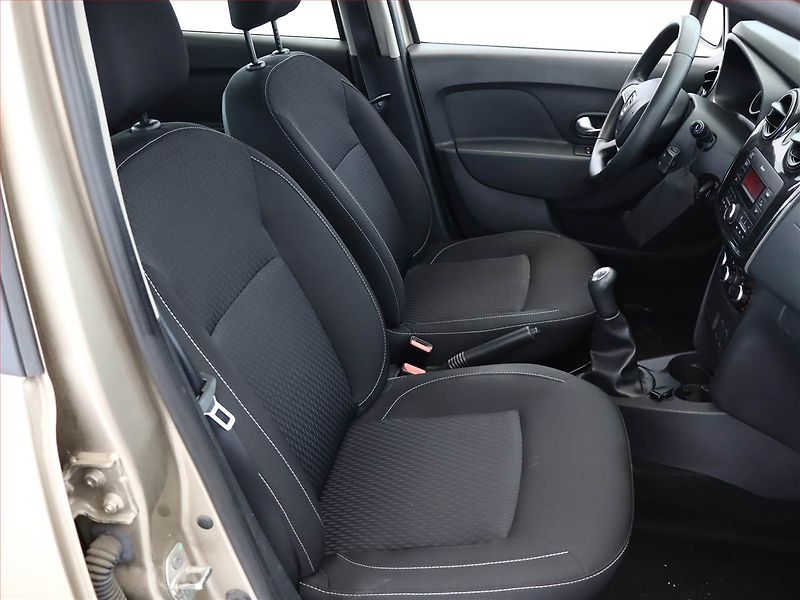 Dacia Logan (2019) 1.0 SCe, ČR,1.maj - fotka 7 z 12