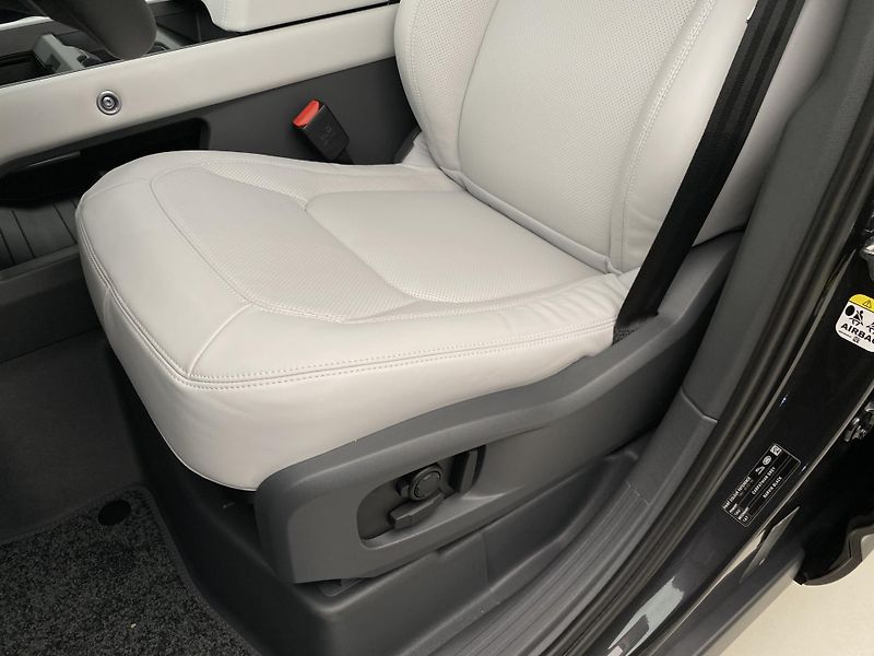 Land Rover Defender (2026) 110 D350 X-Dynamic HSE - fotka 26 z 60