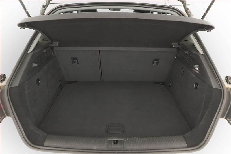 Audi A3 (2017) e-tron, Automat, Navi - fotka 11 z 21