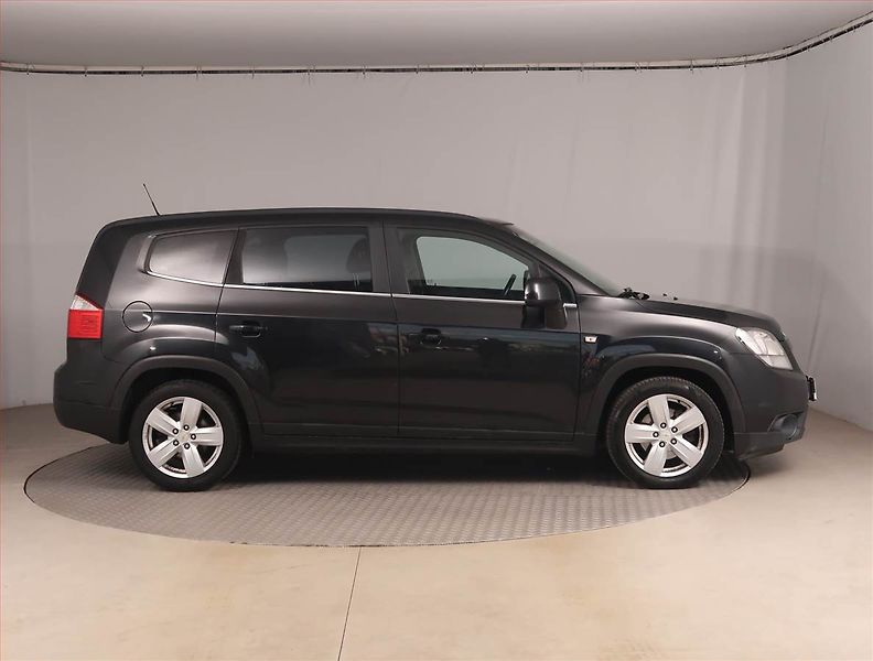 Chevrolet Orlando (2012) 2.0 VCDi, 7 míst, po STK - fotka 6 z 17